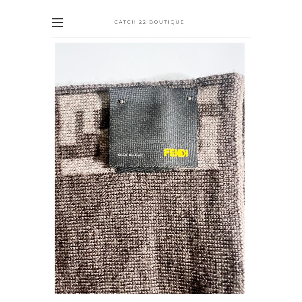 Fendi Zucca Wool Brown Two-Tone Reversible Scarf - Picture 7 of 8